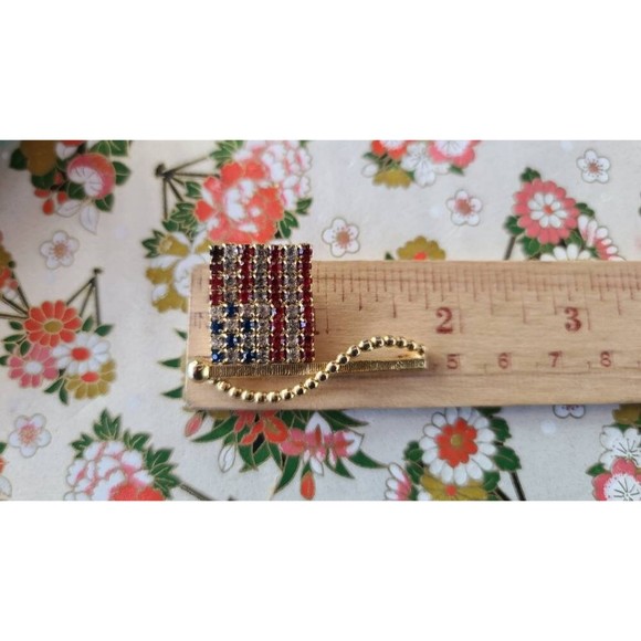 Vintage American Flag Rhinestone Brooch - Picture 10 of 10